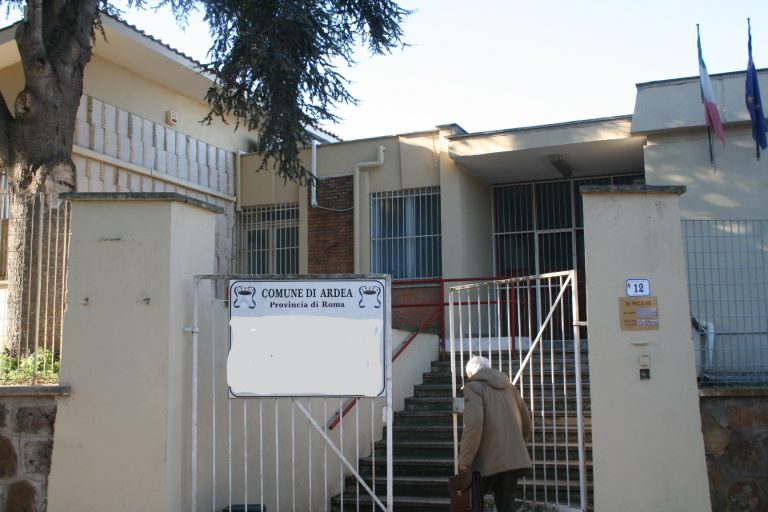 InkedUff.-tecnico-comunale-via-Francesco-Crispi_LI