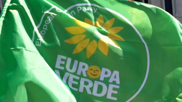 europa verde bandiera