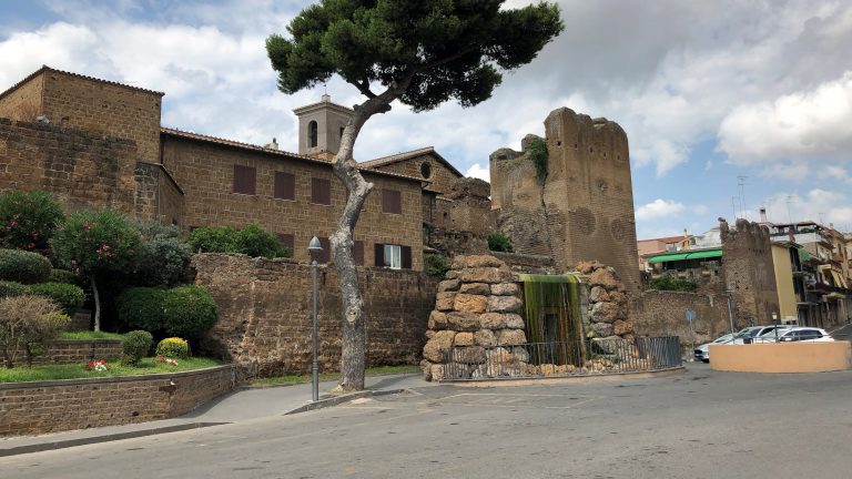 cerveteri piazza aldo moro 2