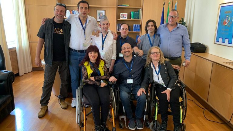 ladri di carrozzelle