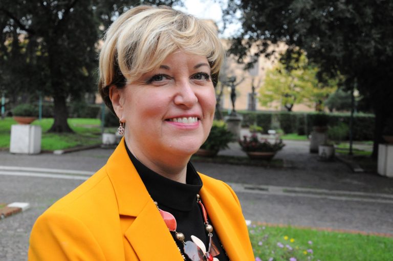 laura pazienti latina