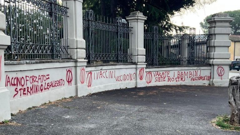 scritte-spallanzani-01