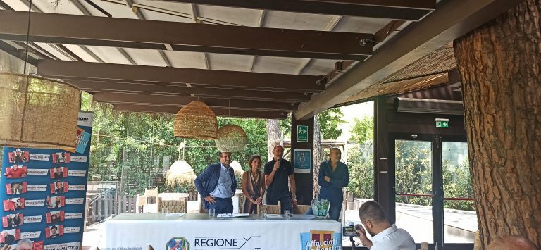 affacciati-alla-finestra