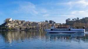 Il "Battello della Lettura" torna sul Lago di Bracciano