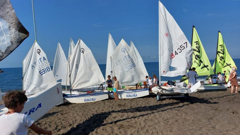 foto-gruppo-barche-scuola-vela-27-8-2022