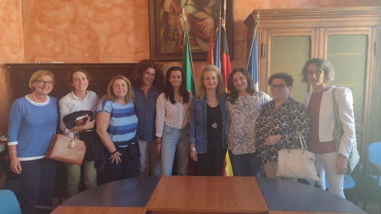 Foto scuola tavolo permanente cerveteri