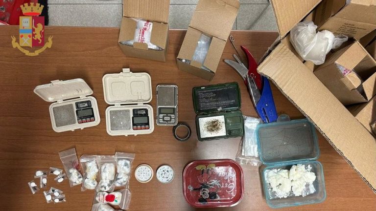 Foto-anzio-droga-con-logo