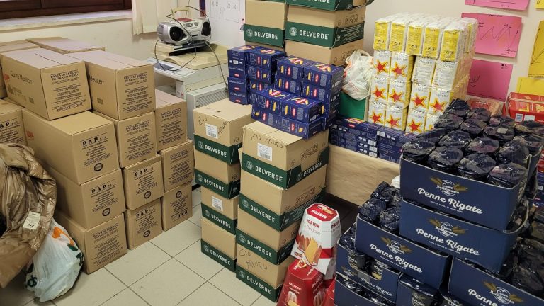 raccolta-alimentare-natale9