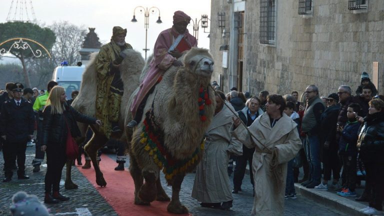 I-re-magi-a-dorso-di-cammello