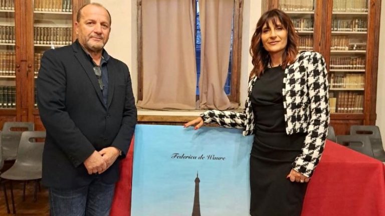 Maurizio-Perinu-e-la-scrittrice-Federica-de-Waure