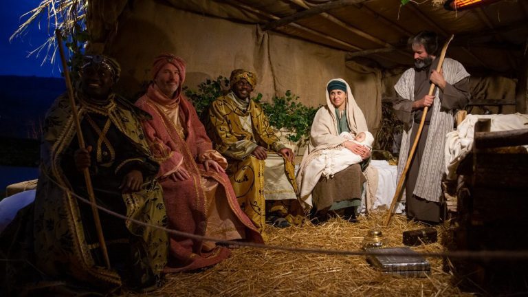 Presepe-vivente-di-Tarquinia-larrivo-dei-re-magi-4