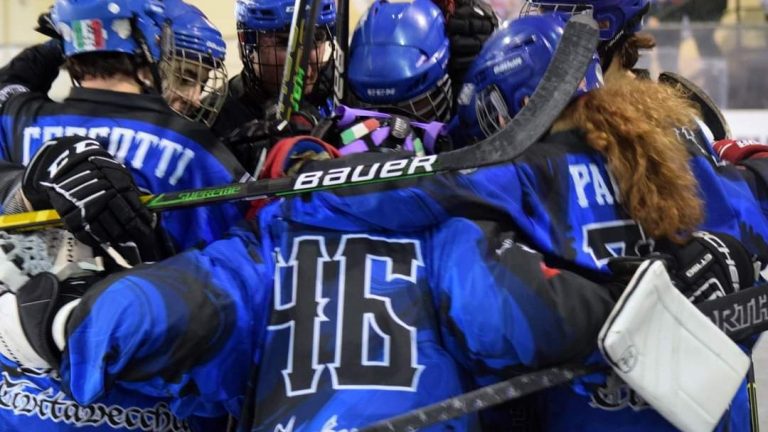 hockey in line under 18