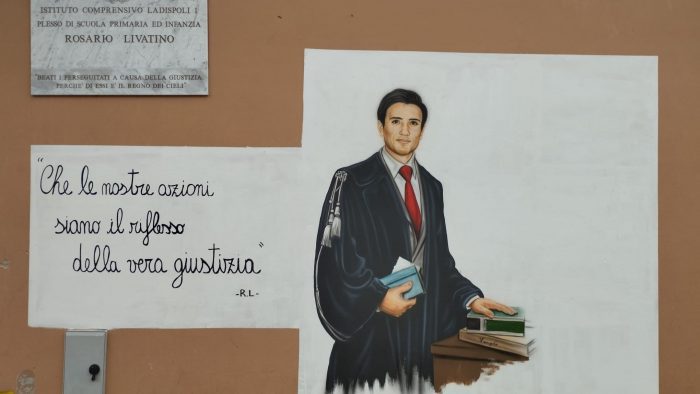 "Coloriamo la nostra città" murales di Alessio Gazzola ("Giudice Livatino")