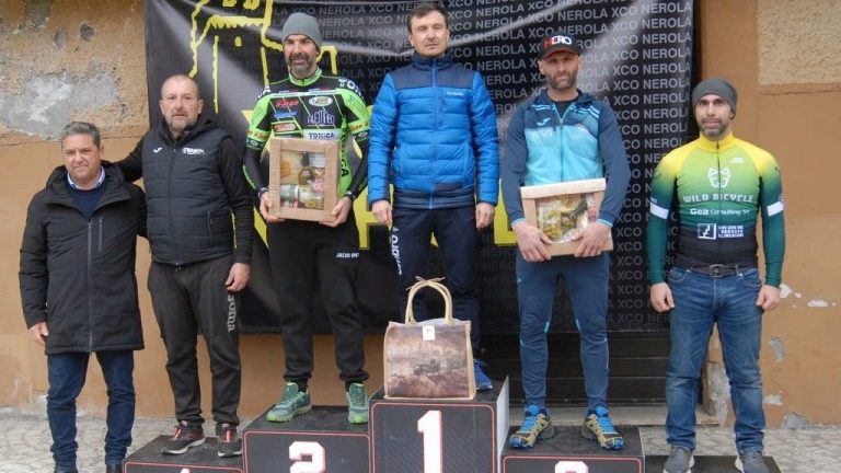 Mtbsan-Il-podio-del-trittico-di-Mancini