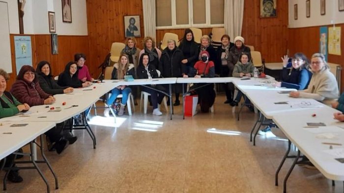 “Fili di speranza”, al via il corso gratuito di cucito per donne disoccupate
