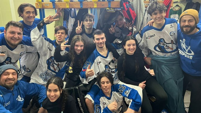 snipers-hockey-in-line