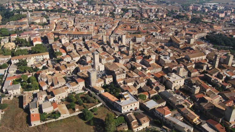 Centro-storico-di-Tarquinia