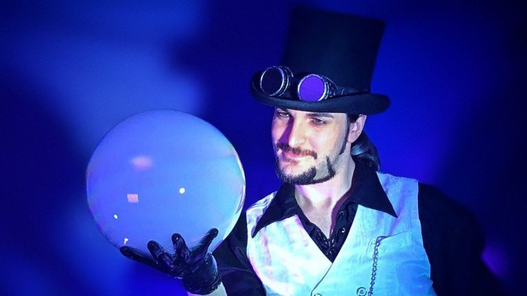 DREAMING-BUBBLES-THE-BUBBLE-SHOW