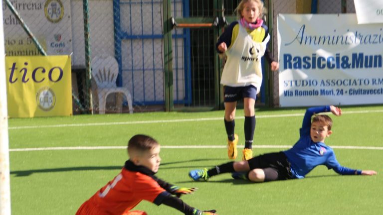 civitavecchia-2016-ragazze-Atletico