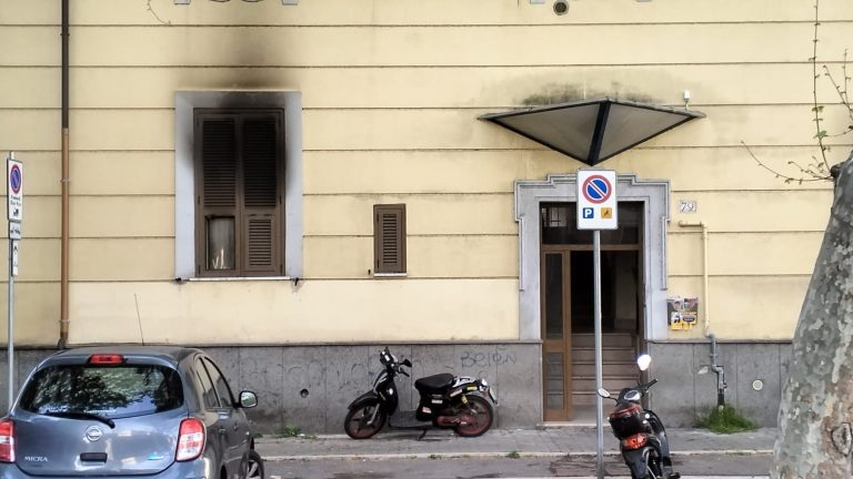 viale-baccelli-civitavecchia-incendio