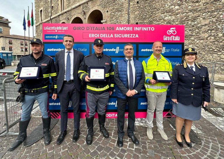 poliziotti-premiati-1