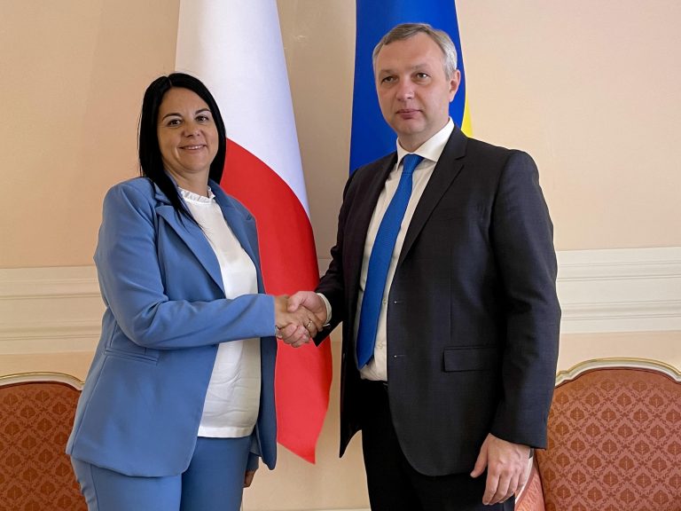 Emanuela-Mari-e-Yaroslav-Melnyk