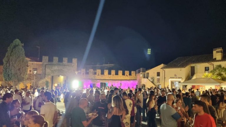 Piazza-del-Vino-e-dei-Sapori-2