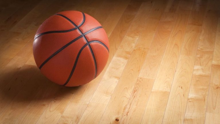 balon-de-basquetbol-0-38216521_m-1024x683-1