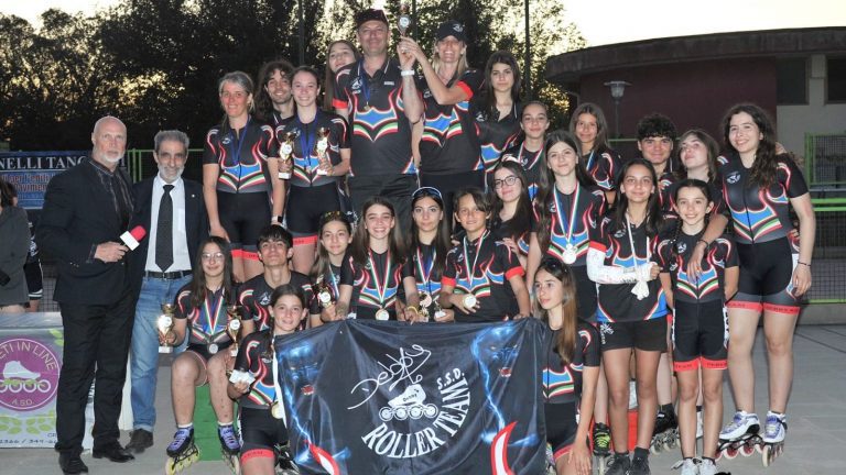 Squadra-Campione-Regionale-Pista-2024-DEBBY-ROLLER-TEAM