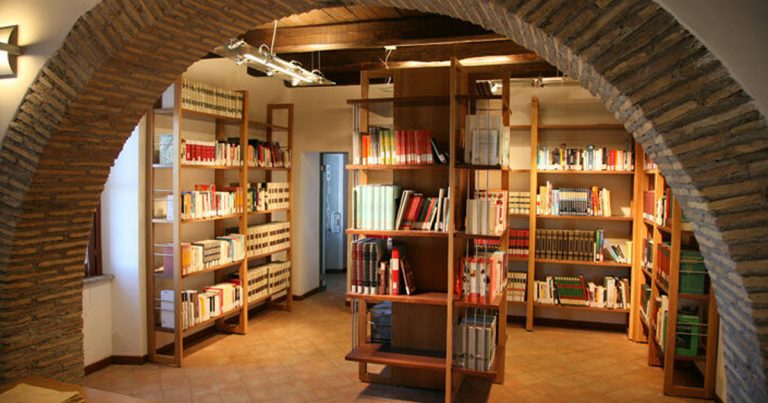 biblioteca-montalto