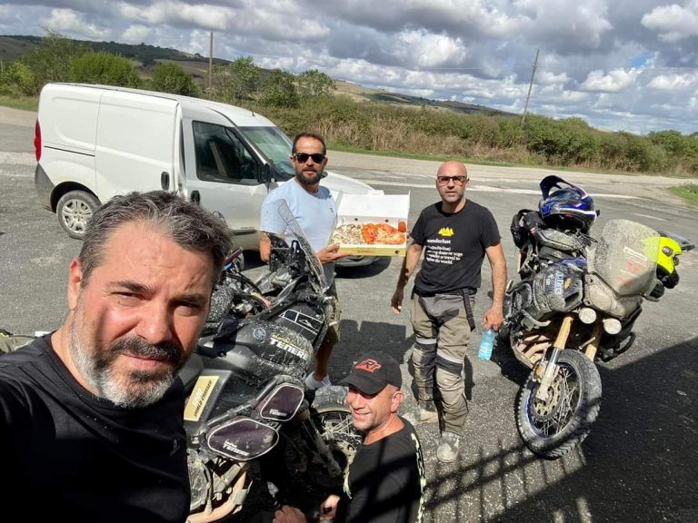 tour motociclistico