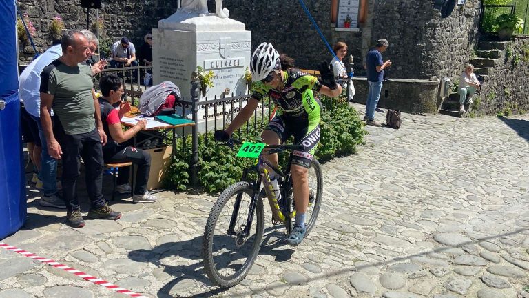 Mtbsan-15052024-Larrivo-di-Caterina-Ameglio-a-Pontremoli