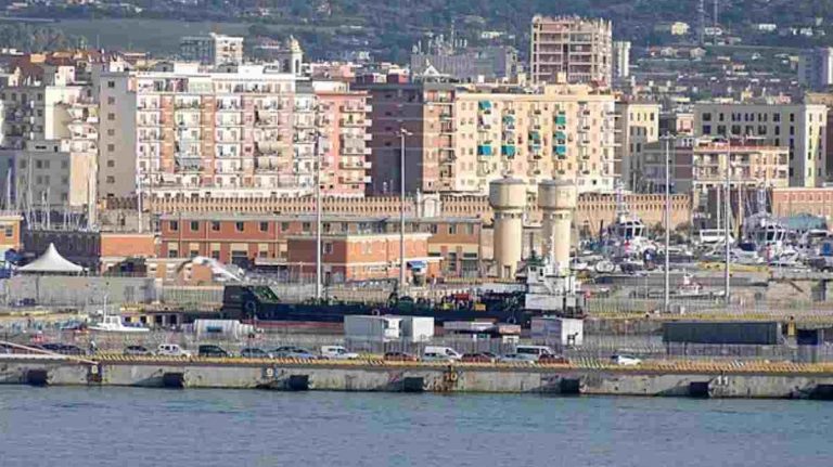Civitavecchia, licenziamento di massa in vista