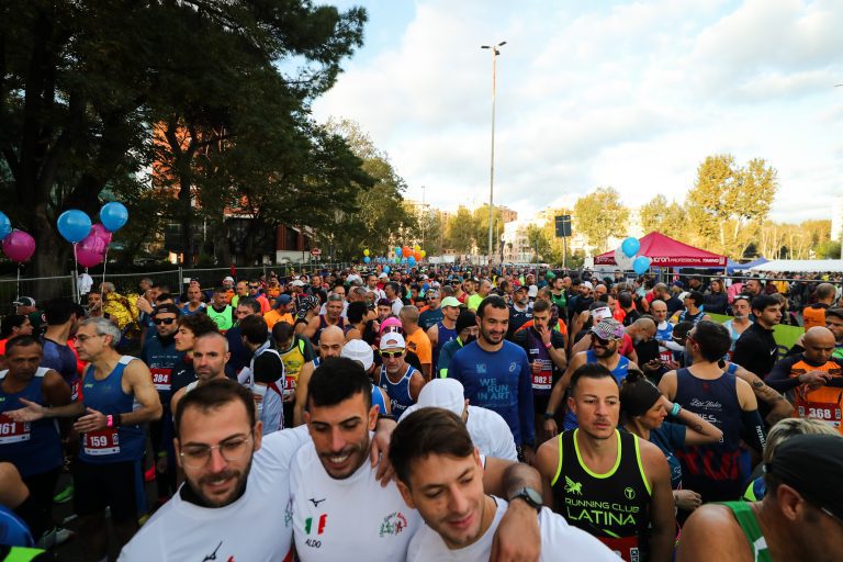 Roma Italy - 19 Nov 2023 -  Rome 21 K- Ford Mustang Mach-E