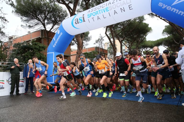 la partenza della XII Corsa del Ricordo