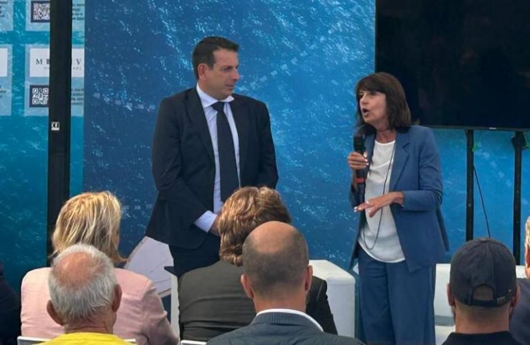 IL COMMISSARIO LATROFA E LA VICEPRESIDENTE ANGELILLI