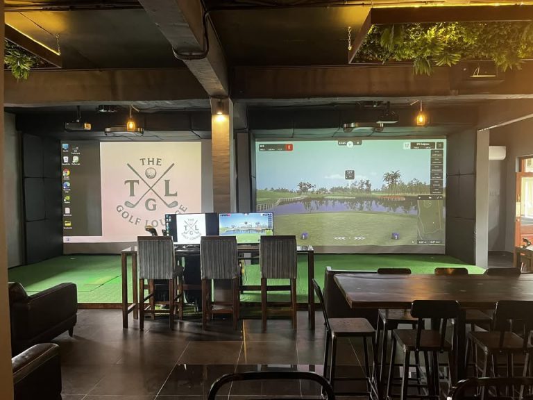 the golf lounge