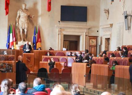 aula giulio cesare campidoglio roma consiglio comunale
