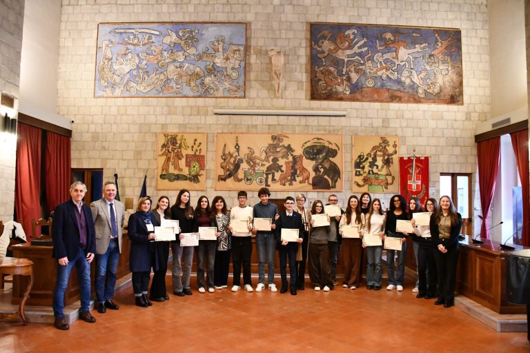 Gli studenti della scuola secondaria di primo grado premiati
