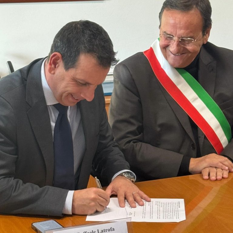 latrofa firma baccini fiumicino