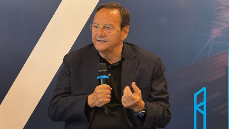 mario baccini microfono