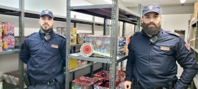 polizia botti fuochi artificio
