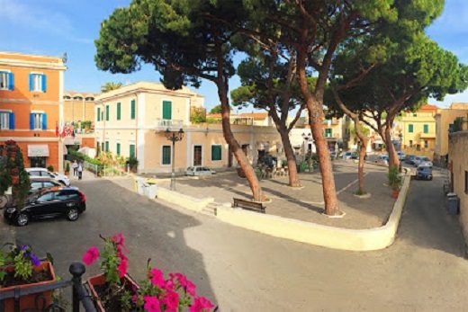 santa marinella piazza trieste