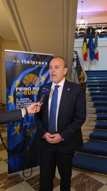 f32cdd97-f5c9-403d-a840-f84c8f2524a2