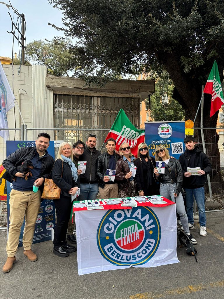 forza italia giovani cv banchetto (2)