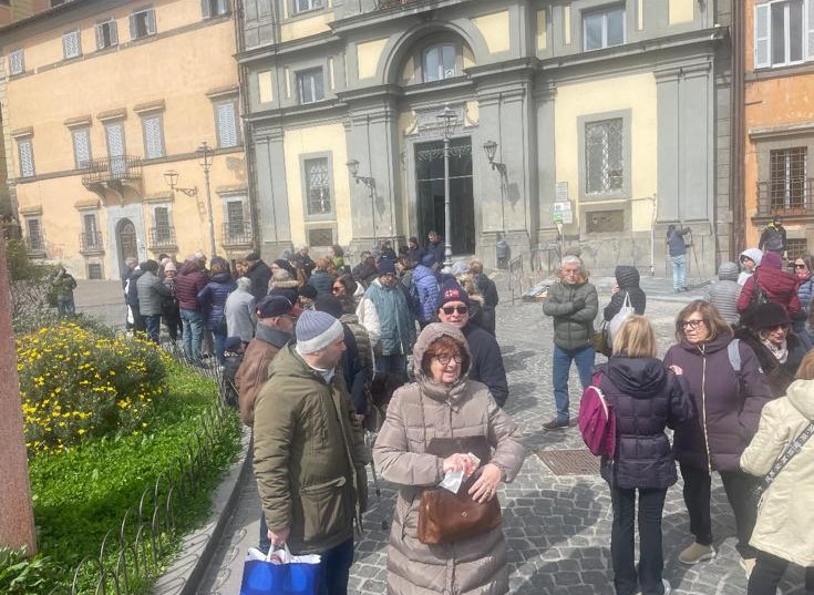manifestazione piazza comune bracciano