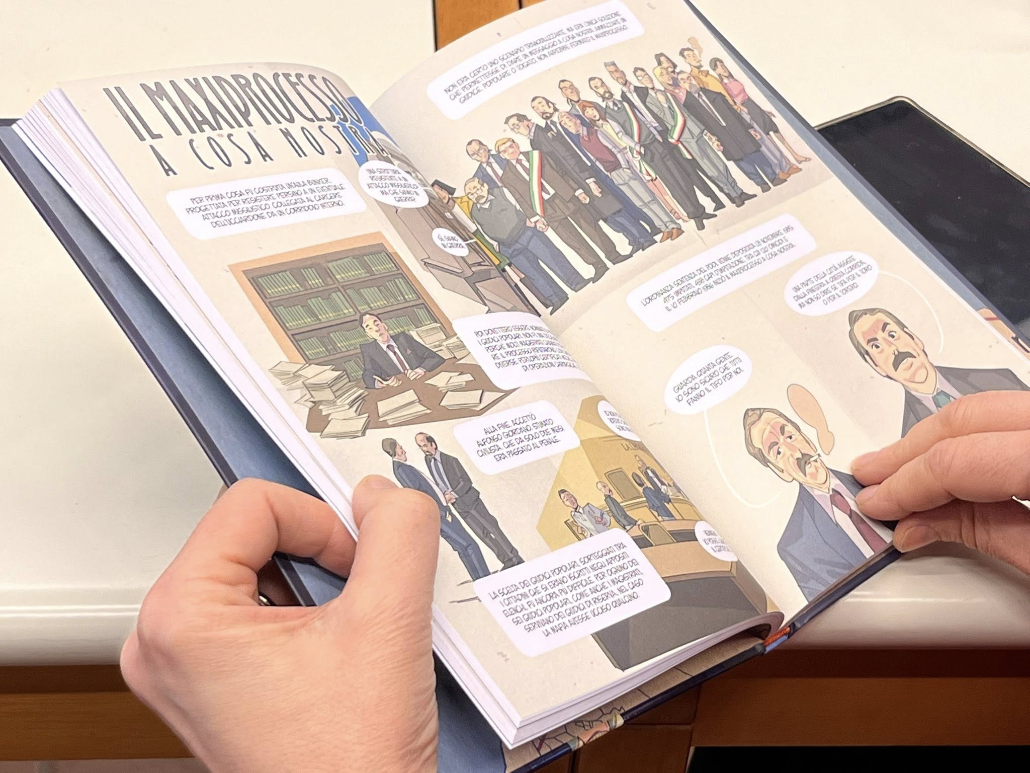 Pietro Grasso al Granarone di Cerveteri con gli studenti delle scuole medie durante l’incontro sulla legalità