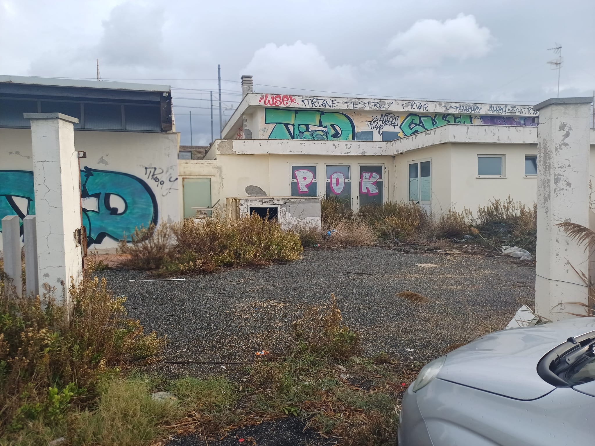 piscina abbandonata sm