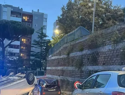 auto caduta zona faro CV