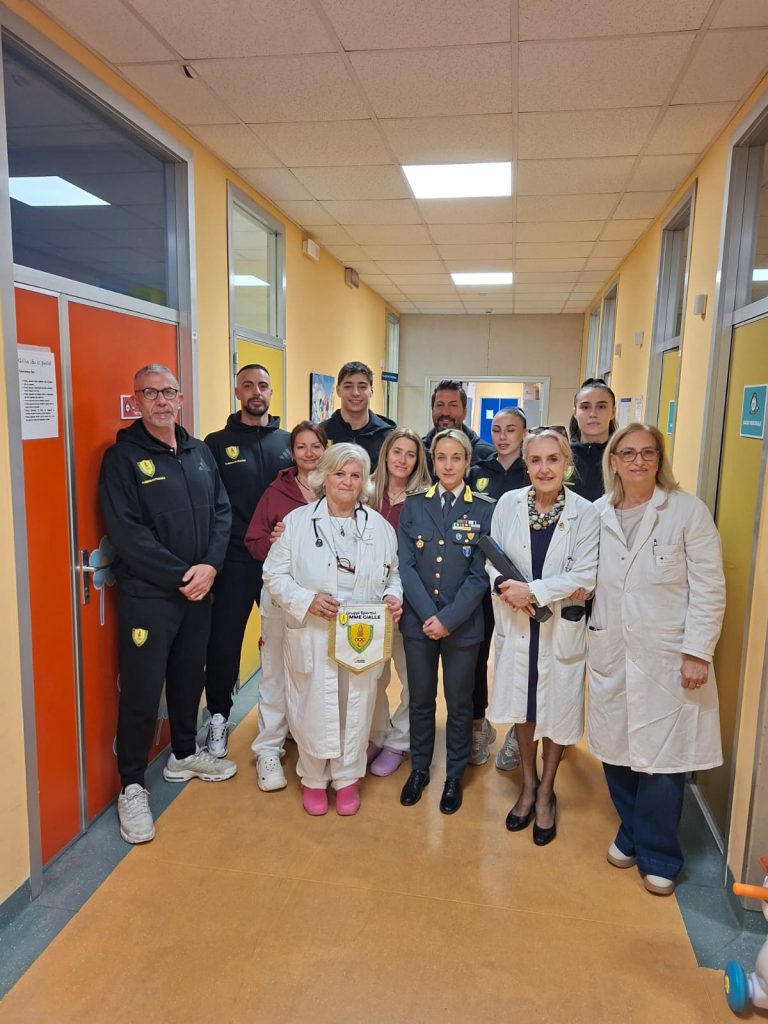 fiamme gialle ospedale